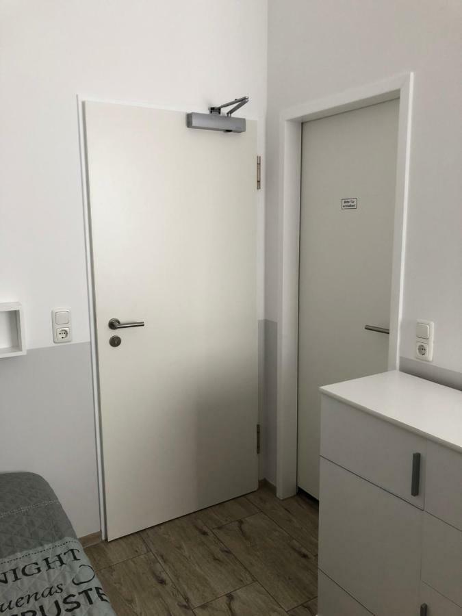 Fremdenzimmer Sas Hueckelhoven Ngoại thất bức ảnh